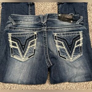 Cute denim capris!